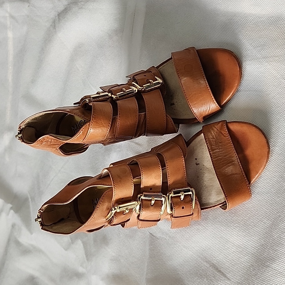 Michael Kors strap zipper Heels size 7M